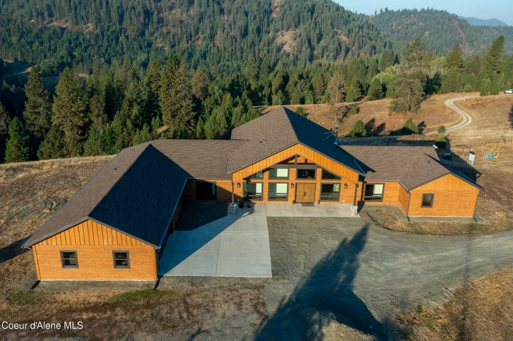 26706 S WILLOW CREEK ROAD Medimont, ID 83842