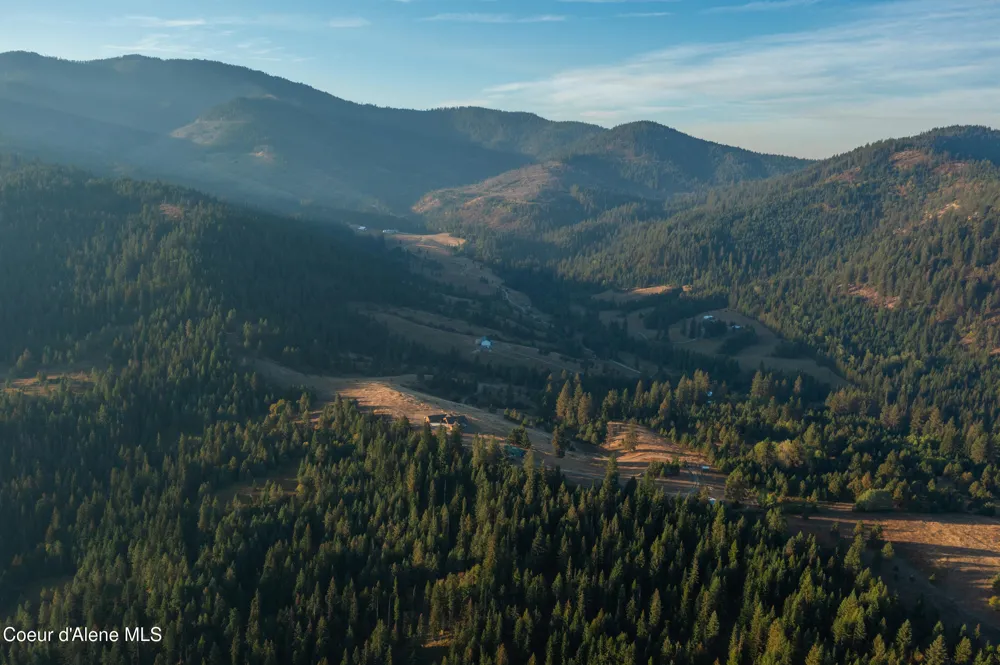 26706 S WILLOW CREEK ROAD Medimont, ID 83842