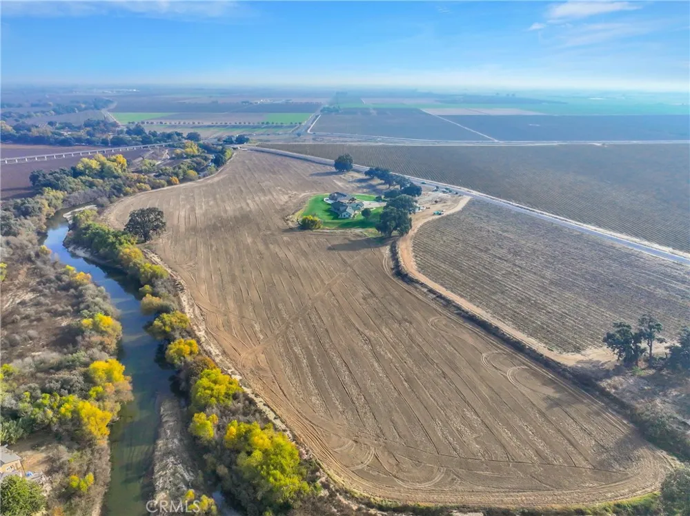 20170 River Road Stevinson, CA 95374