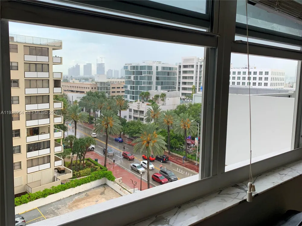 100 Lincoln Rd #805 Miami Beach, FL 33139