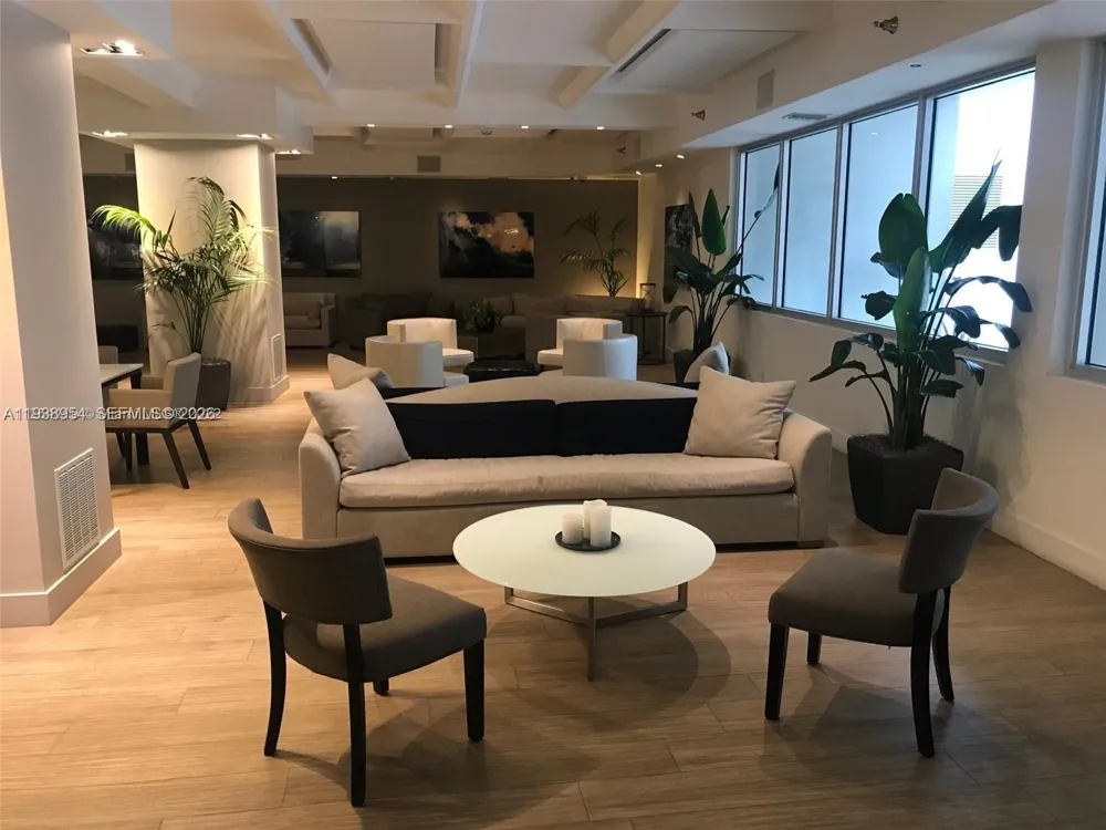 100 Lincoln Rd #805 Miami Beach, FL 33139