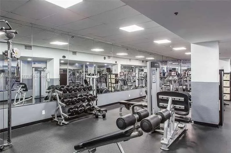 100 Lincoln Rd #805 Miami Beach, FL 33139