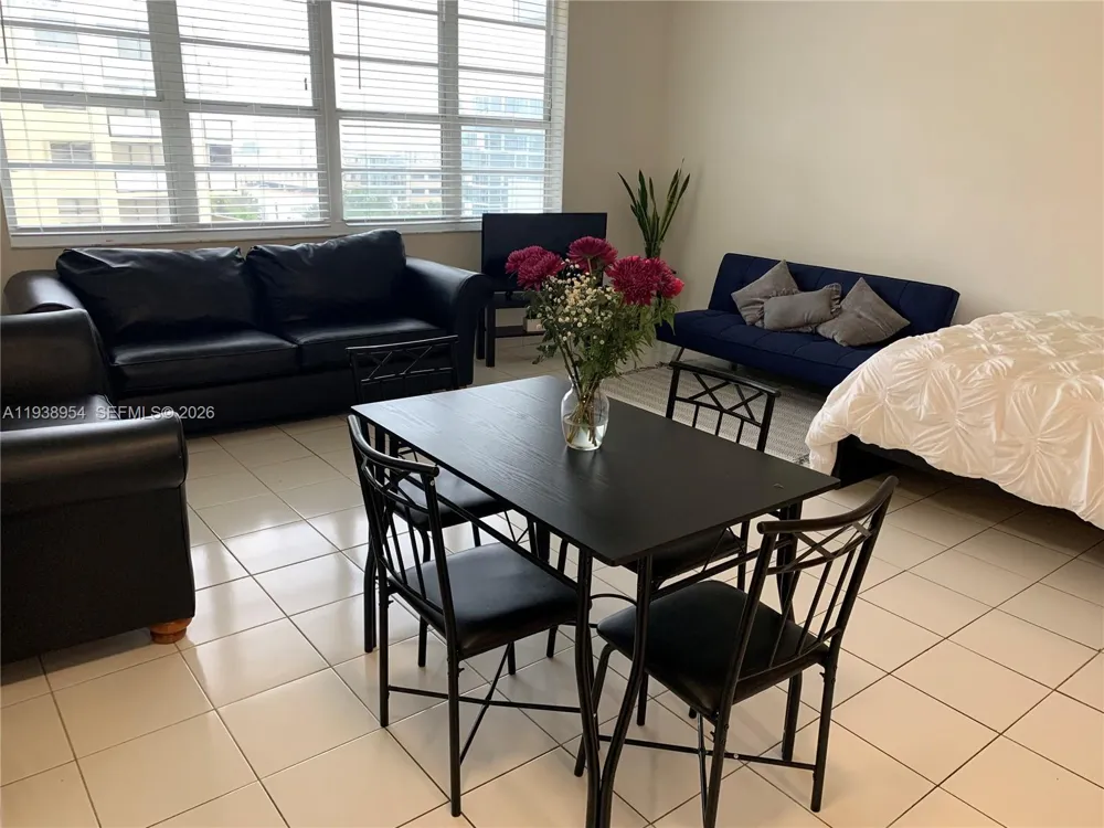100 Lincoln Rd #805 Miami Beach, FL 33139
