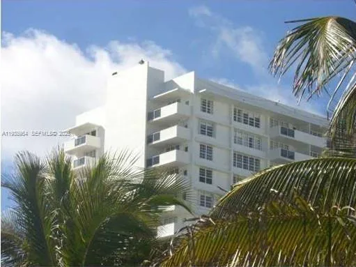 100 Lincoln Rd #805 Miami Beach, FL 33139
