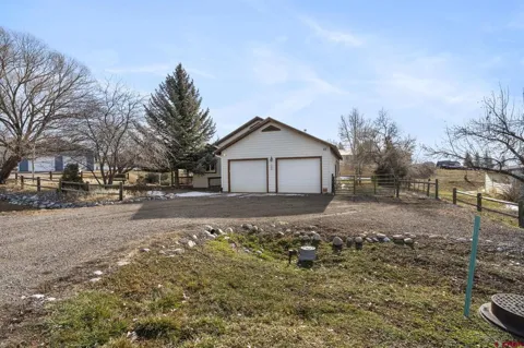 758 E Cedar
