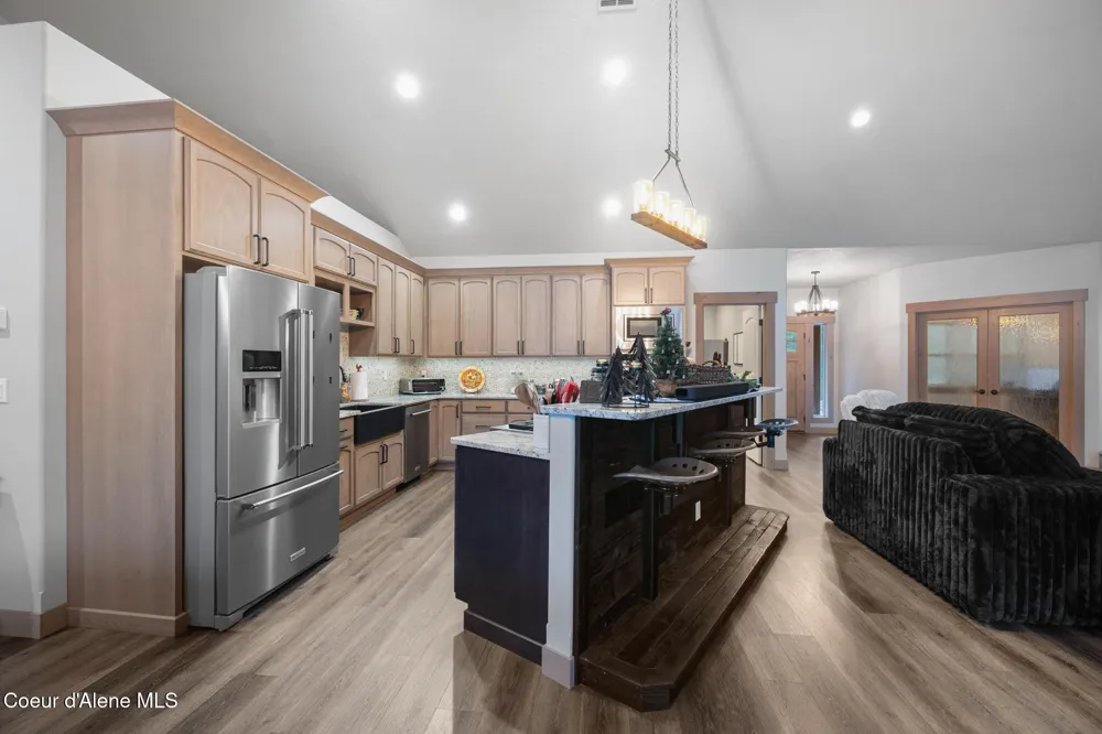 1829 W Smoke Tree Avenue Athol, ID 83801