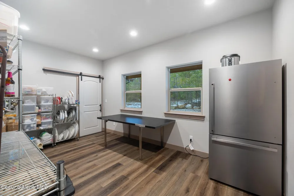 1829 W Smoke Tree Avenue Athol, ID 83801