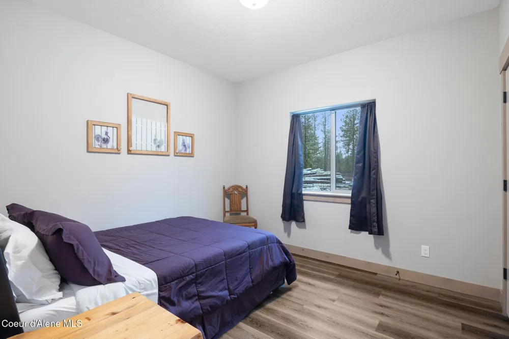 1829 W Smoke Tree Avenue Athol, ID 83801