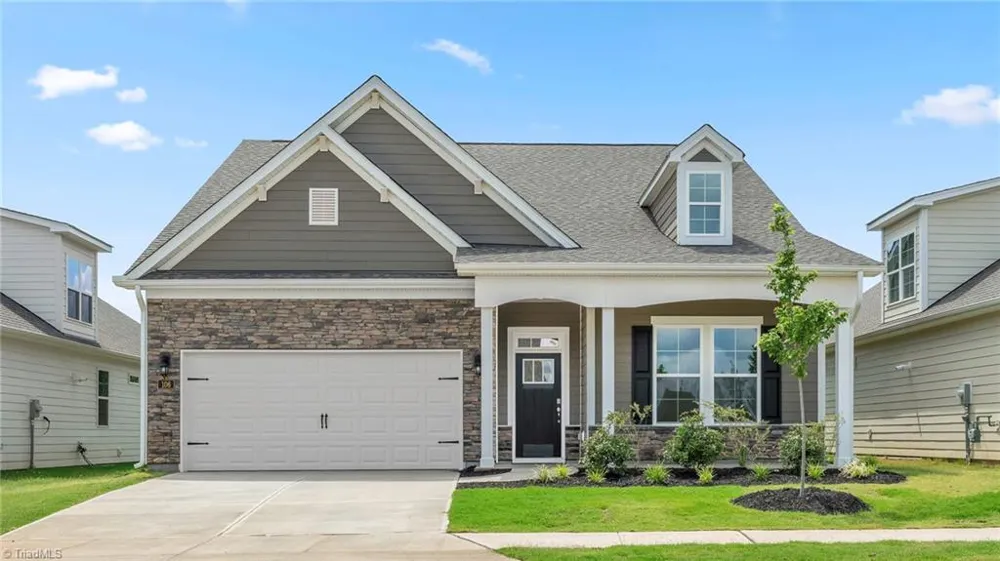 106 Mary Montrose Boulevard Jamestown, NC 27282