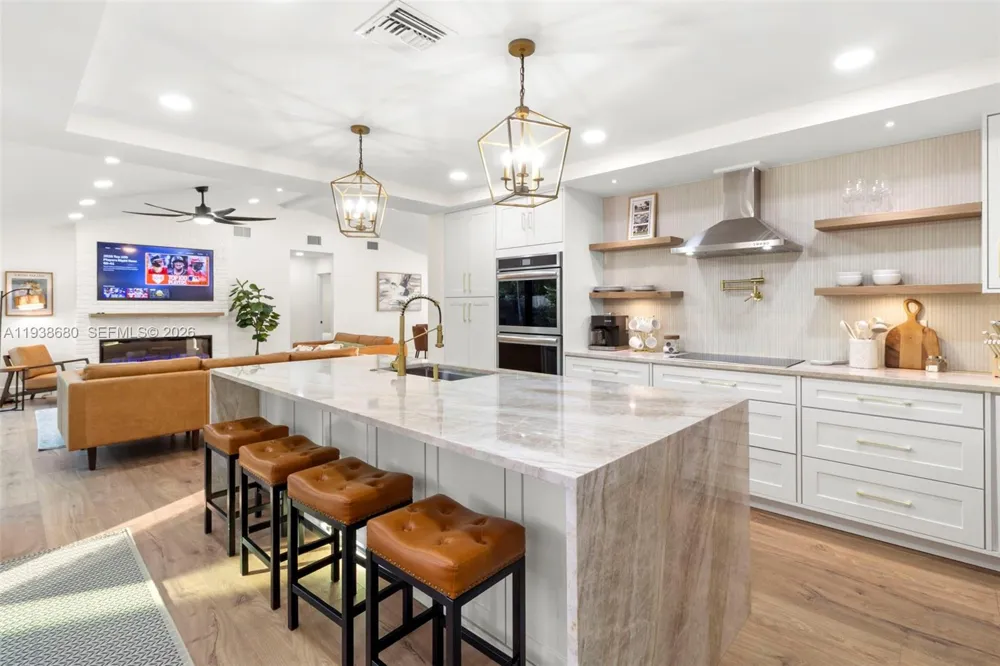 3540 NE 28th Ave Lighthouse Point, FL 33064
