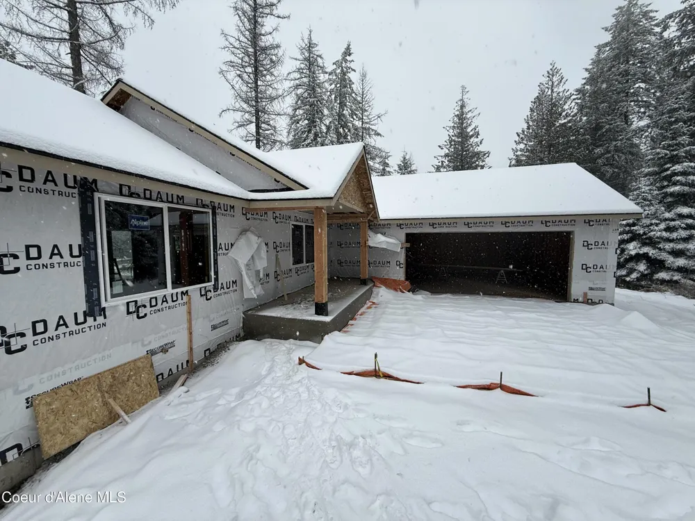 9490 Sunnyside Road Sandpoint, ID 83864