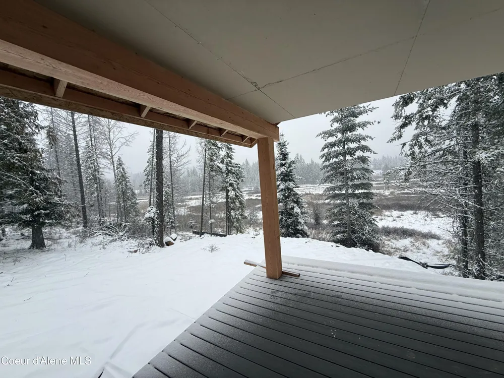 9490 Sunnyside Road Sandpoint, ID 83864
