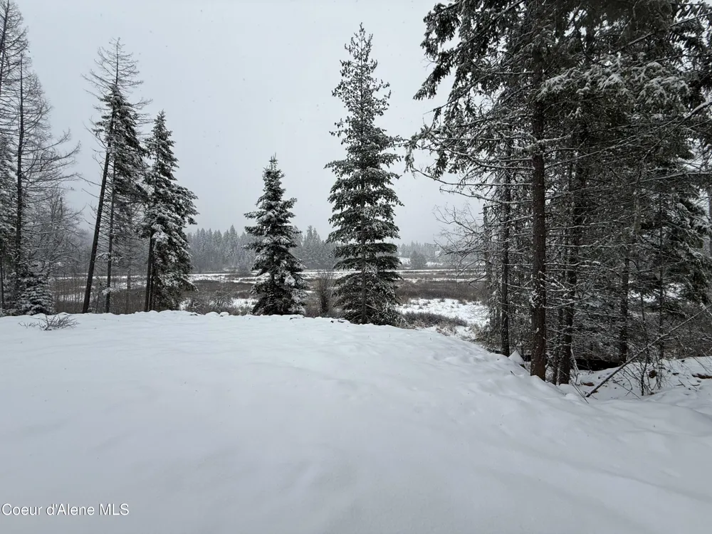 9490 Sunnyside Road Sandpoint, ID 83864