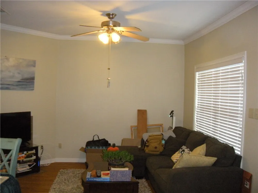 915 W 23rd Street #211 Austin, TX 78705