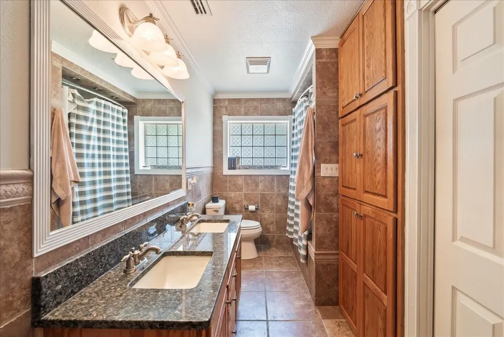 9795 County Road 2249 Sinton, TX 78387
