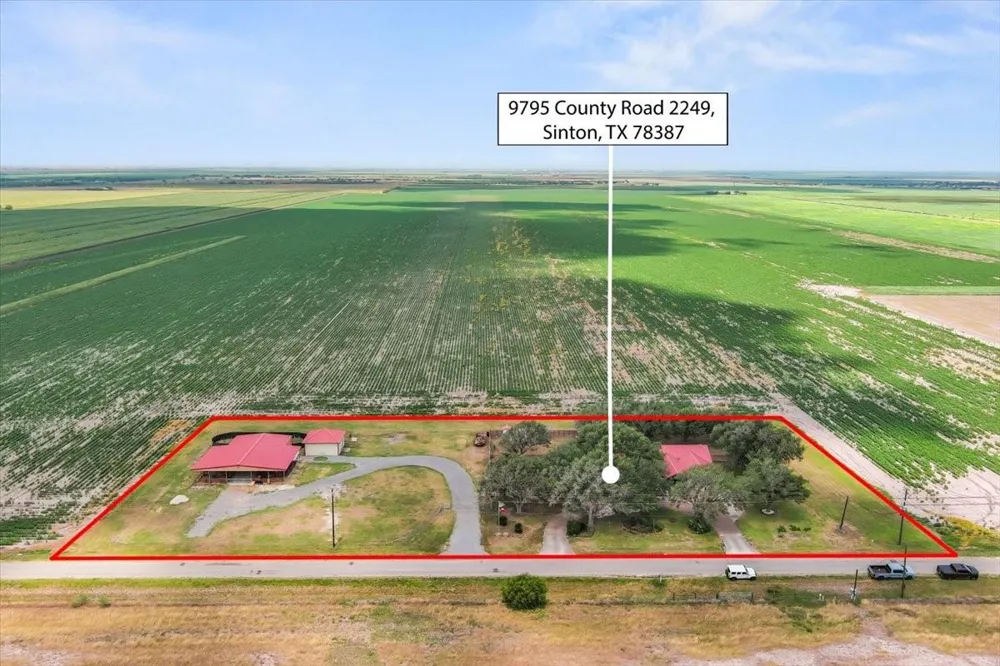 9795 County Road 2249 Sinton, TX 78387