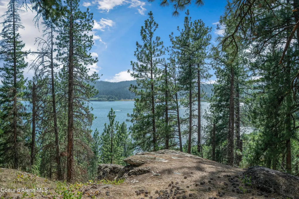 16154 Smith Avenue Hauser, ID 83854