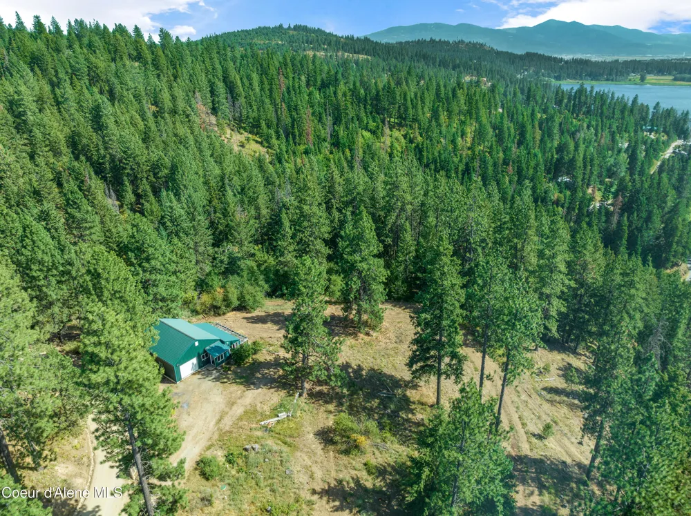 16154 Smith Avenue Hauser, ID 83854