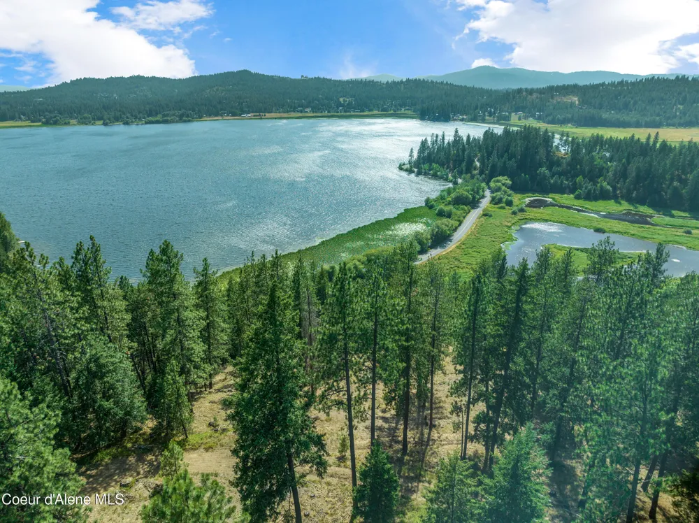 16154 Smith Avenue Hauser, ID 83854