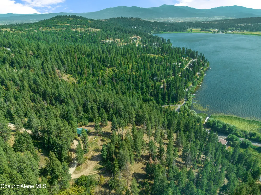 16154 Smith Avenue Hauser, ID 83854