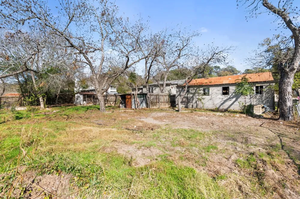 701 Washington Street La Grange, TX 78945