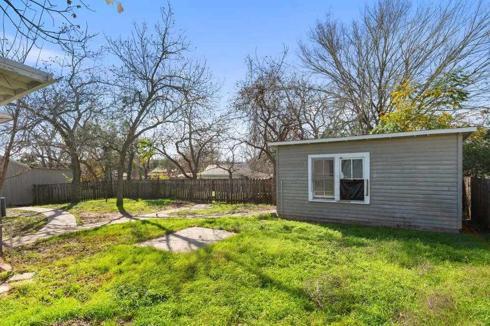 701 Washington Street La Grange, TX 78945