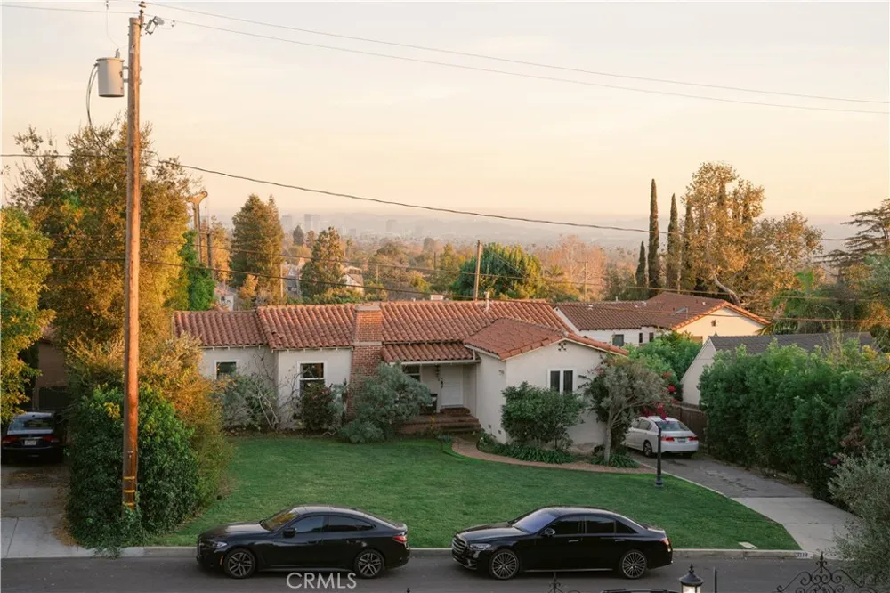 1135 E Verdugo Avenue Burbank, CA 91501