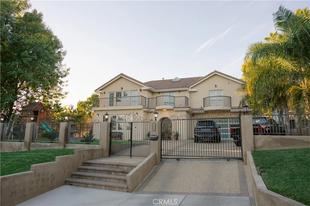 1135 E Verdugo Avenue Burbank, CA 91501