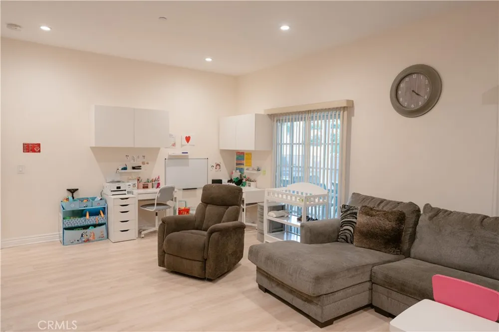 1135 E Verdugo Avenue Burbank, CA 91501