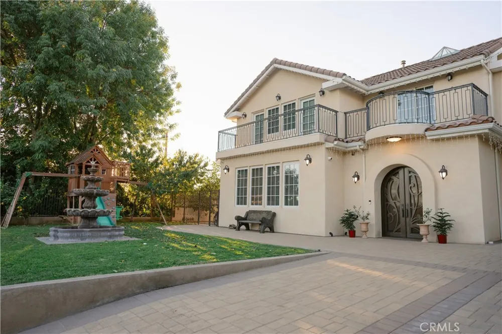 1135 E Verdugo Avenue Burbank, CA 91501