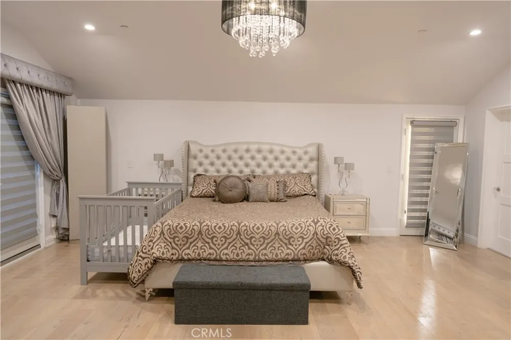 1135 E Verdugo Avenue Burbank, CA 91501
