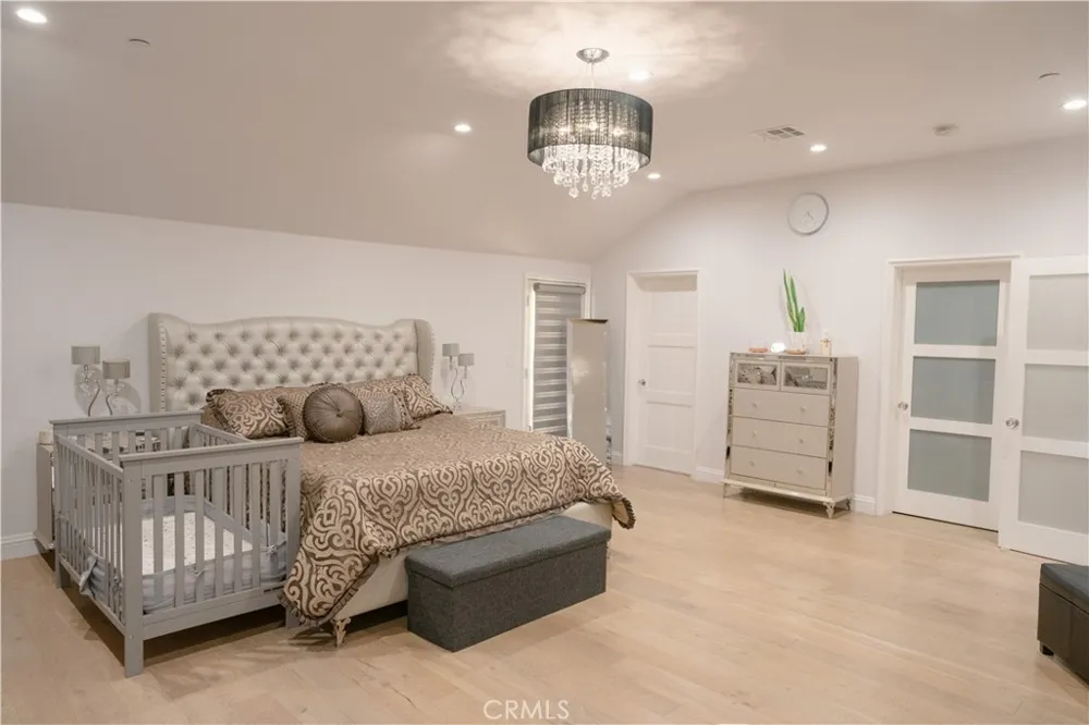 1135 E Verdugo Avenue Burbank, CA 91501