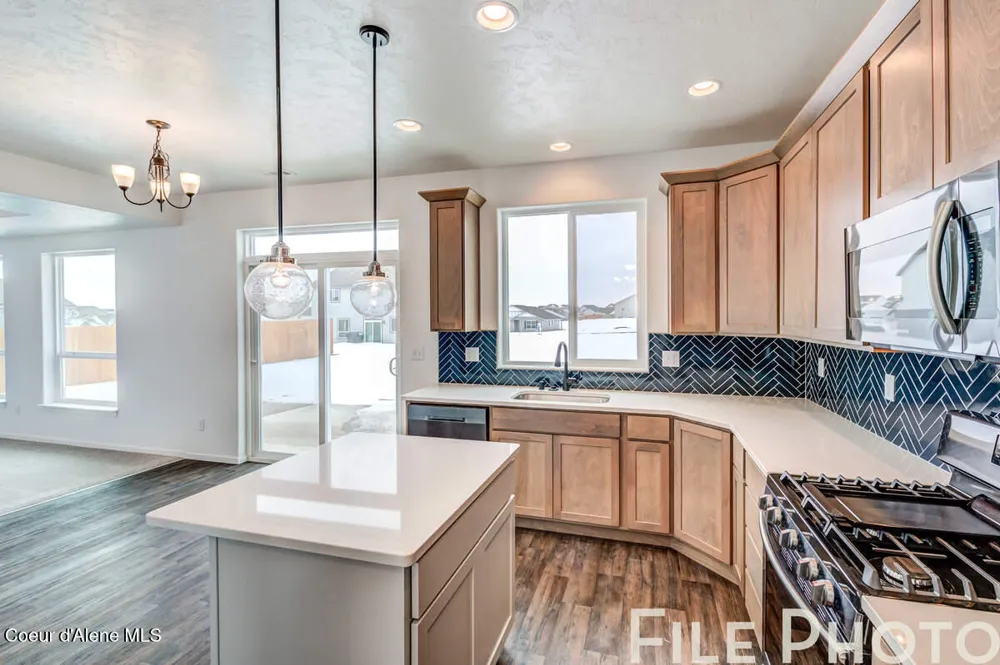 402 S TREELINE PLACE Airway Heights, WA 99001