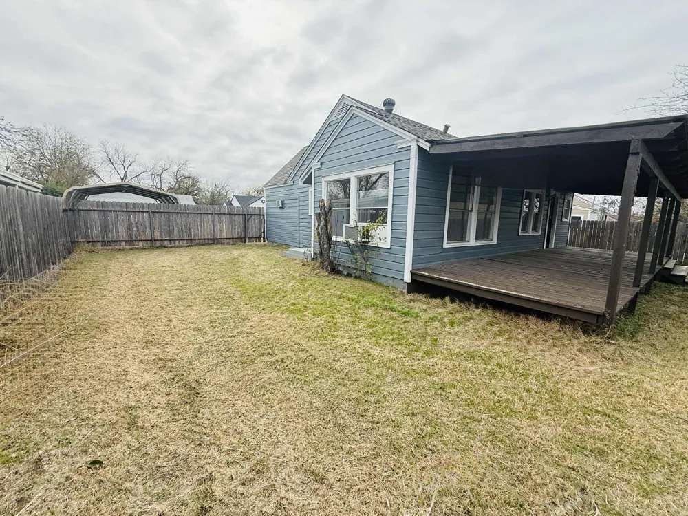 209 Hollywood Street Coleman, TX 76834
