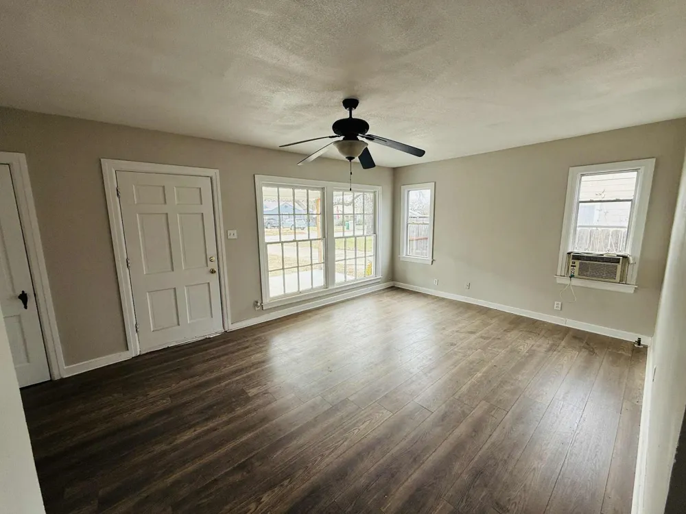 209 Hollywood Street Coleman, TX 76834
