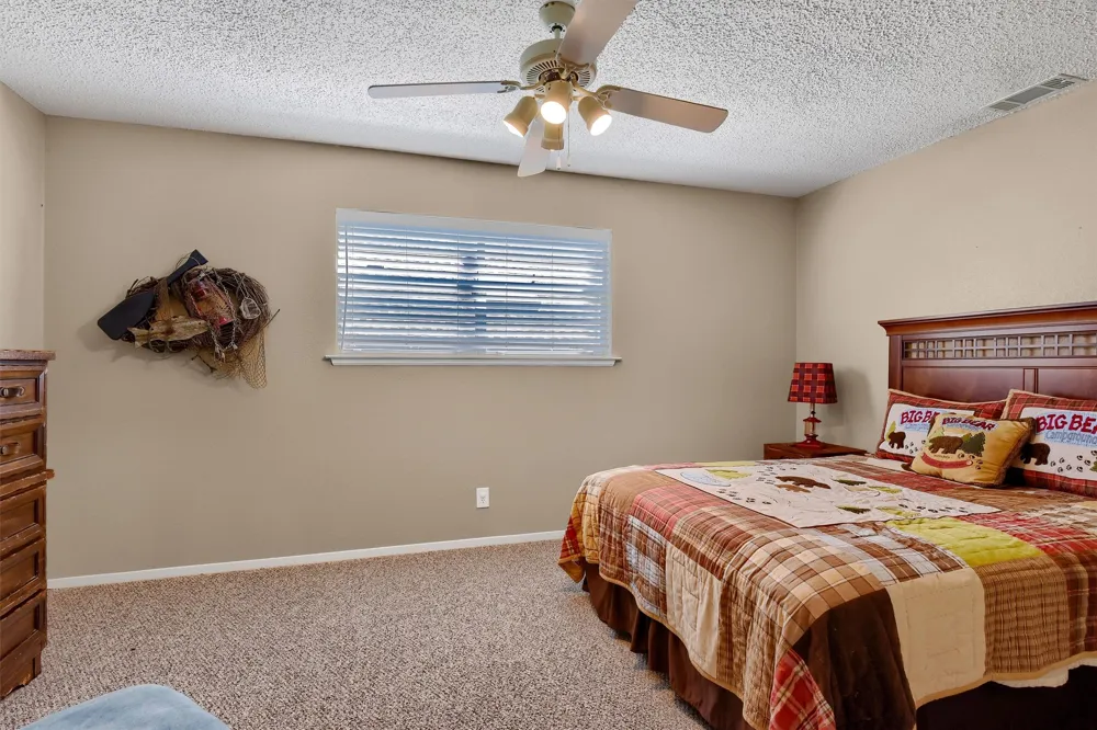 1214 Kiowa Drive E Lake Kiowa, TX 76240