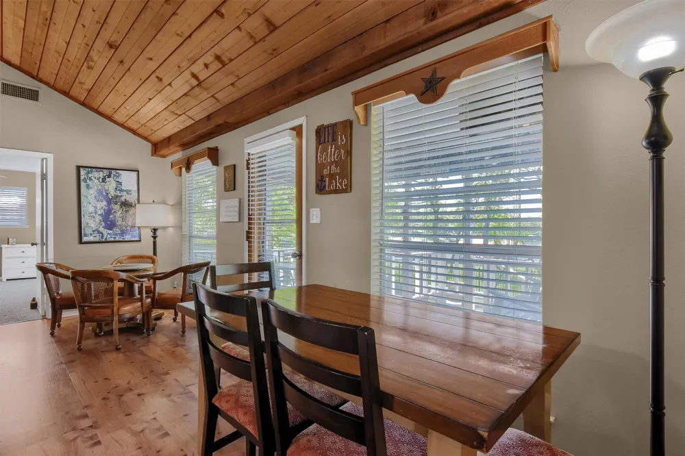 1214 Kiowa Drive E Lake Kiowa, TX 76240