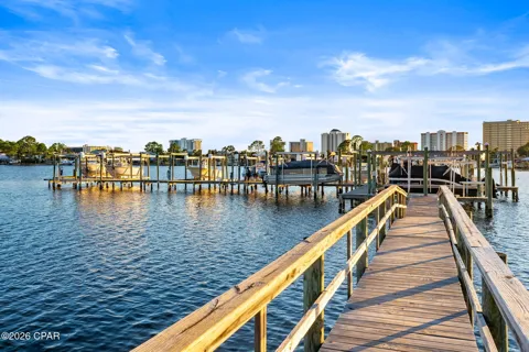 7009 Lagoon Drive #111