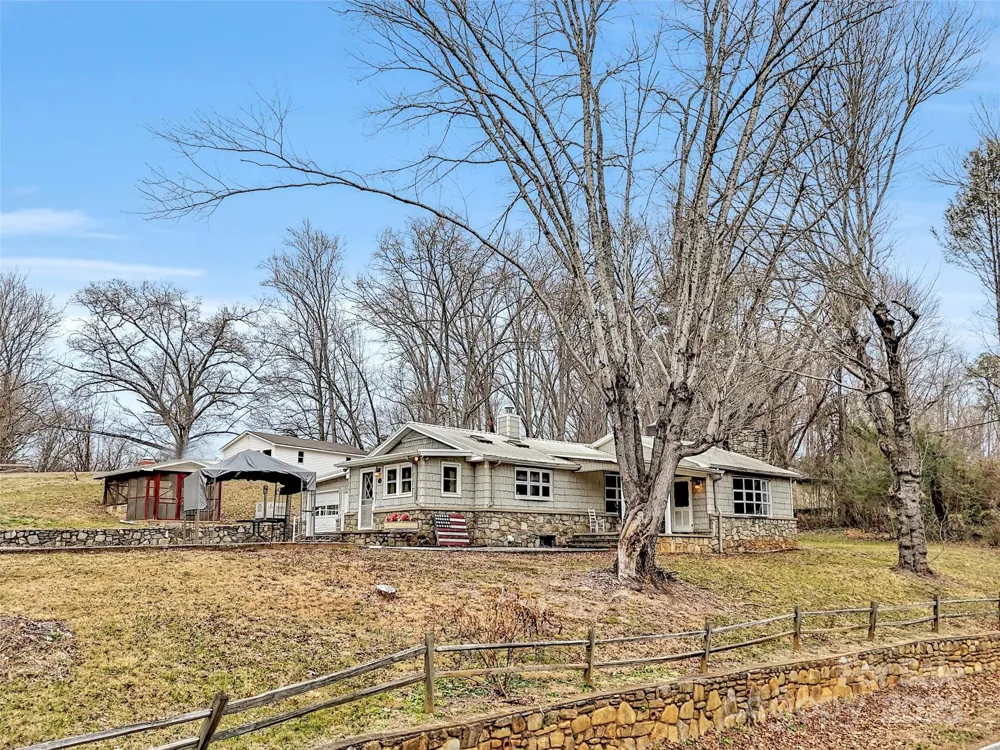 18 & 44 Sierra Point Waynesville, NC 28786