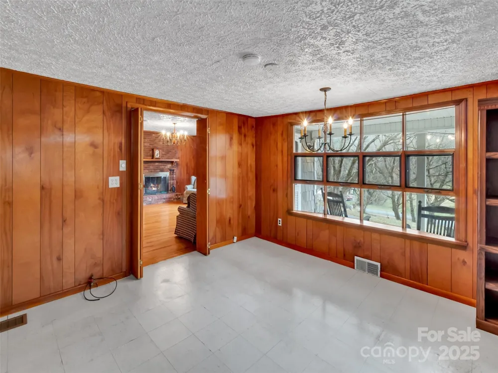 18 & 44 Sierra Point Waynesville, NC 28786