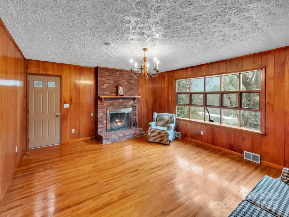 18 & 44 Sierra Point Waynesville, NC 28786