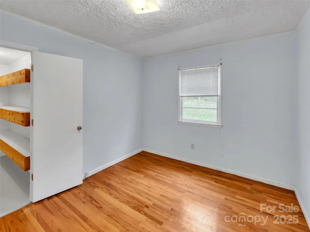 18 & 44 Sierra Point Waynesville, NC 28786