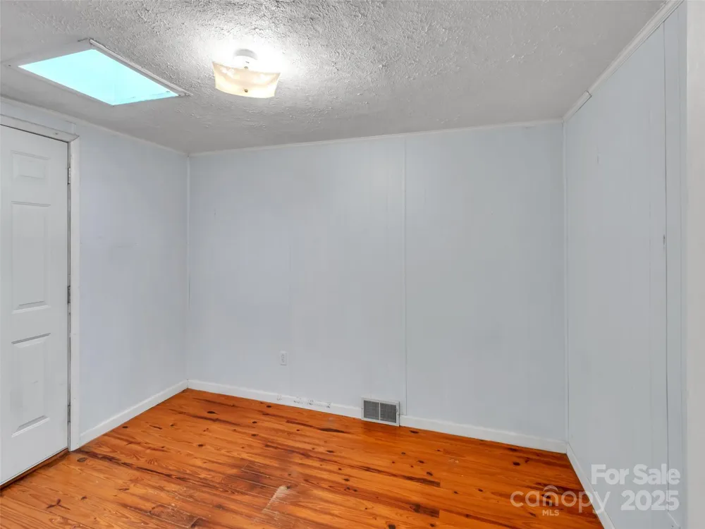 18 & 44 Sierra Point Waynesville, NC 28786