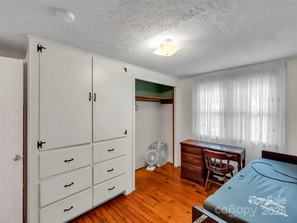 18 & 44 Sierra Point Waynesville, NC 28786