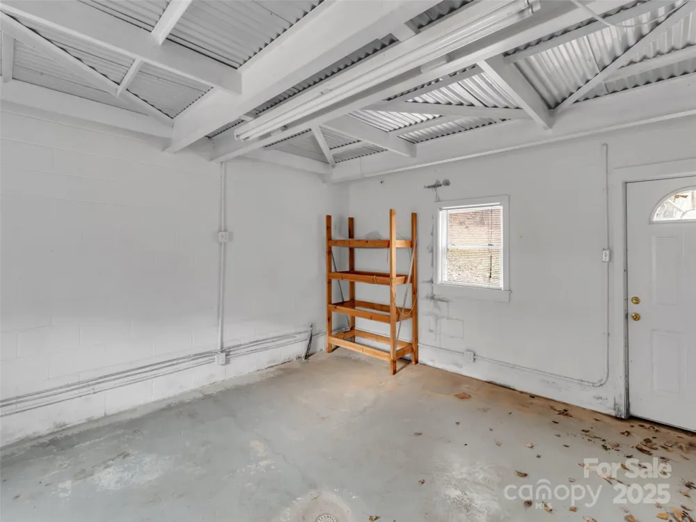 18 & 44 Sierra Point Waynesville, NC 28786