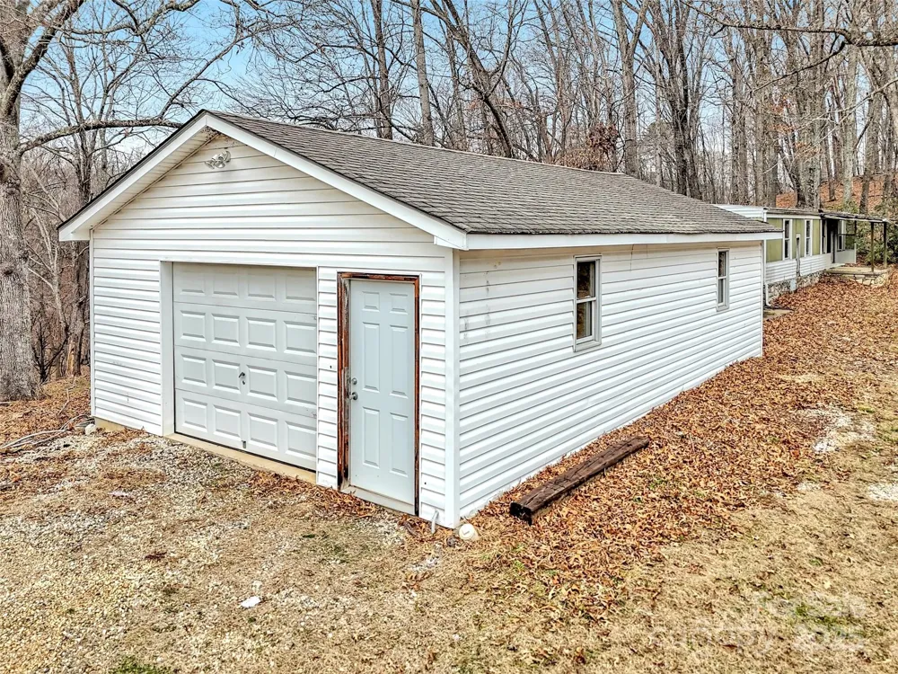 18 & 44 Sierra Point Waynesville, NC 28786