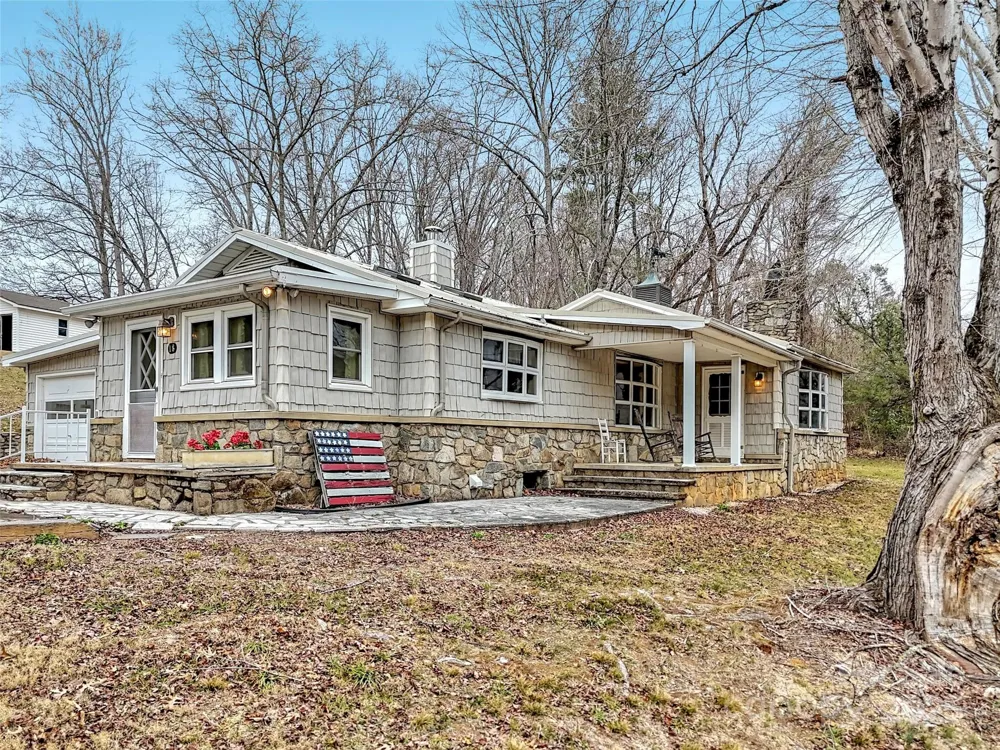 18 & 44 Sierra Point Waynesville, NC 28786