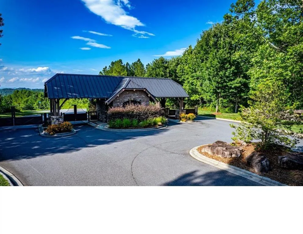 584 E Settings Boulevard NW #267 Valdese, NC 28690