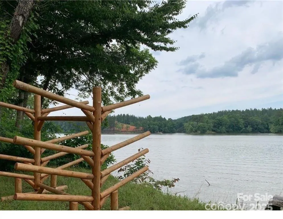 584 E Settings Boulevard NW #267 Valdese, NC 28690