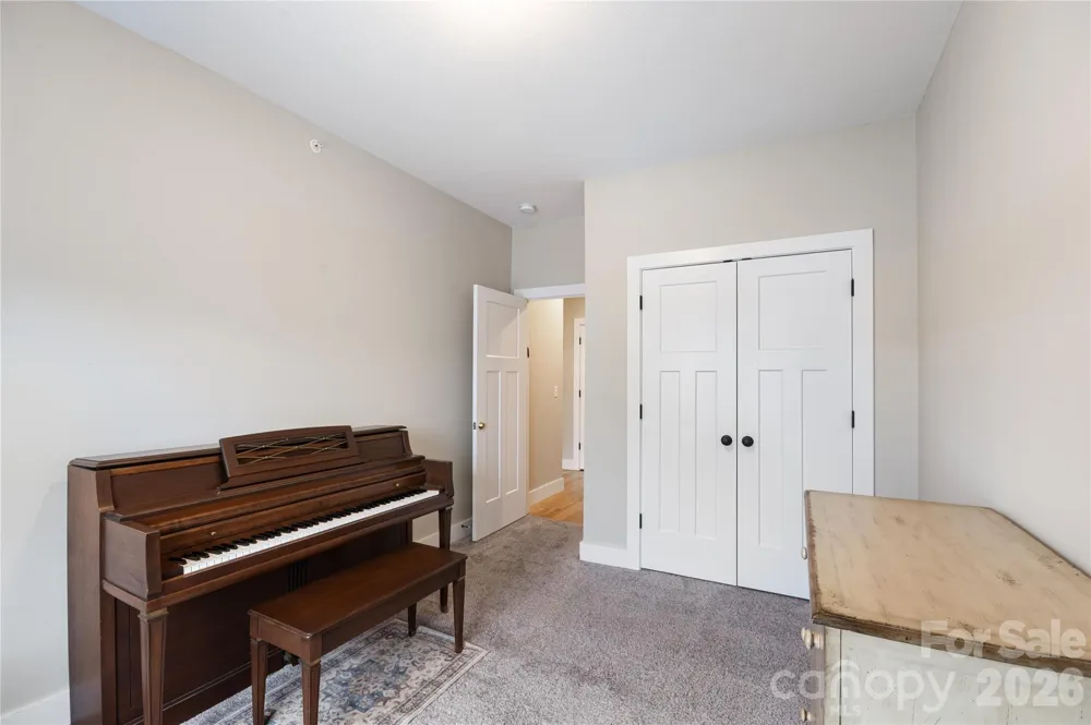 124 Foxden Drive #303 Fletcher, NC 28732